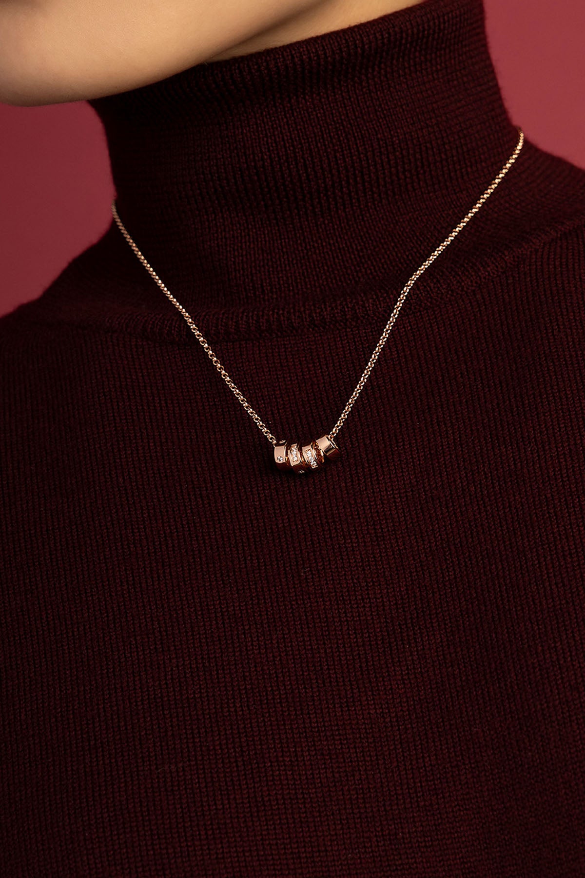 APM Monaco Morse Code LOVE collier or rose message