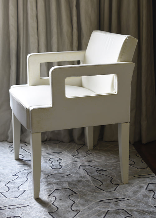 Aimée Aimer Objets Fauteuils Daytona Gagnère cuir paire