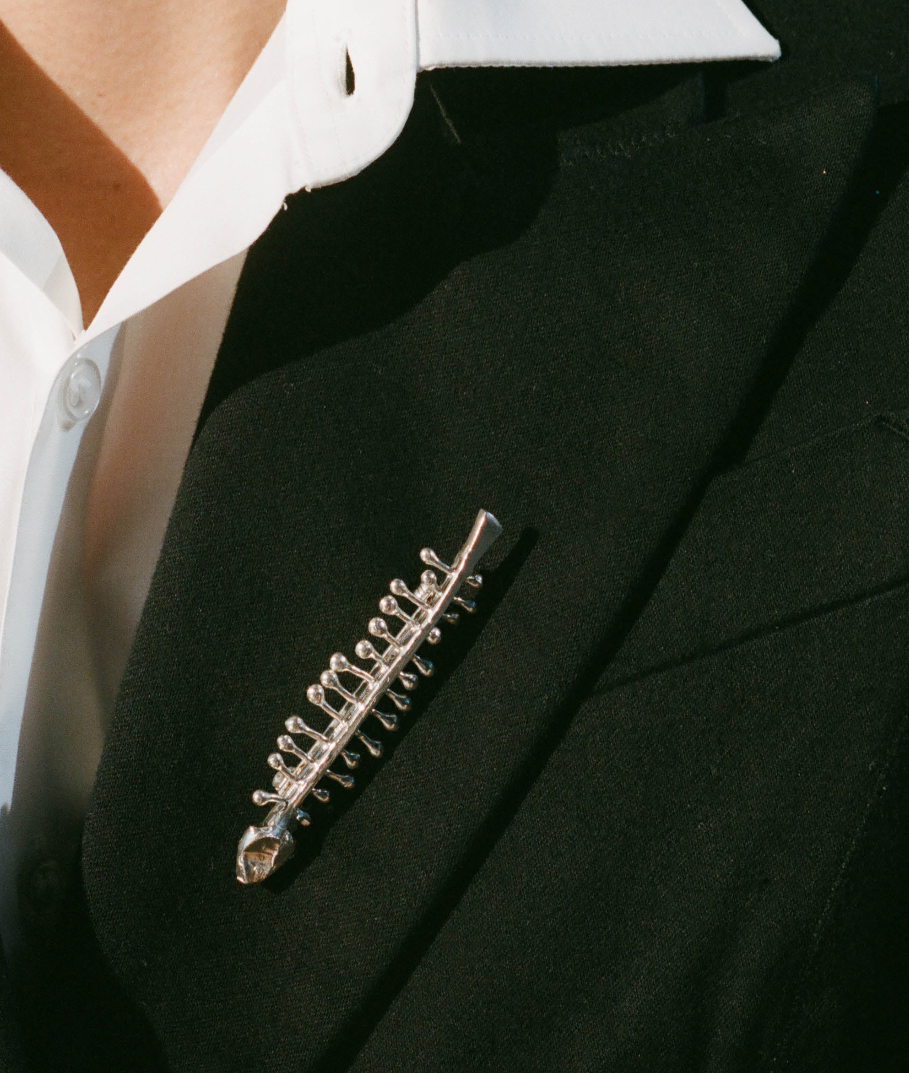 Alighieri The Skeleton of the Self broche argent recyclé
