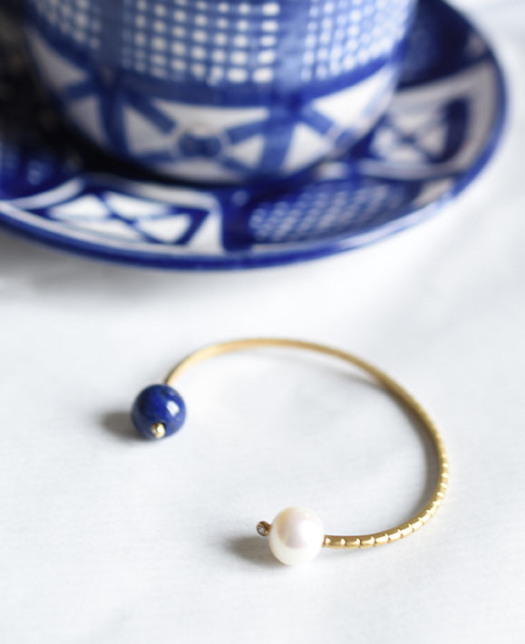 Aimée Aimer Chance bracelet jonc or perle lapis taille S