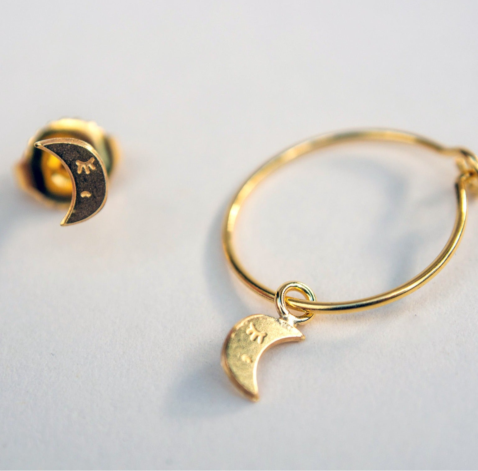 Adorabili Elise Moon boucles dorées lune 1,2 cm