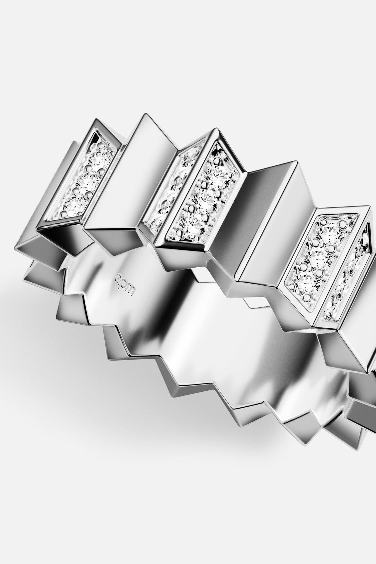APM Monaco Yacht Club Up and Down bague blanche zircones