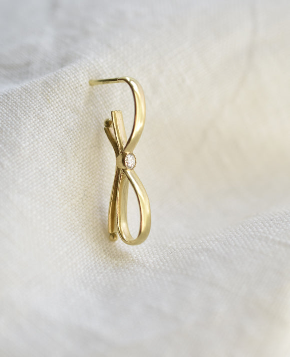 Aimée Aimer Ruban boucle d'oreille or jaune diamant unité