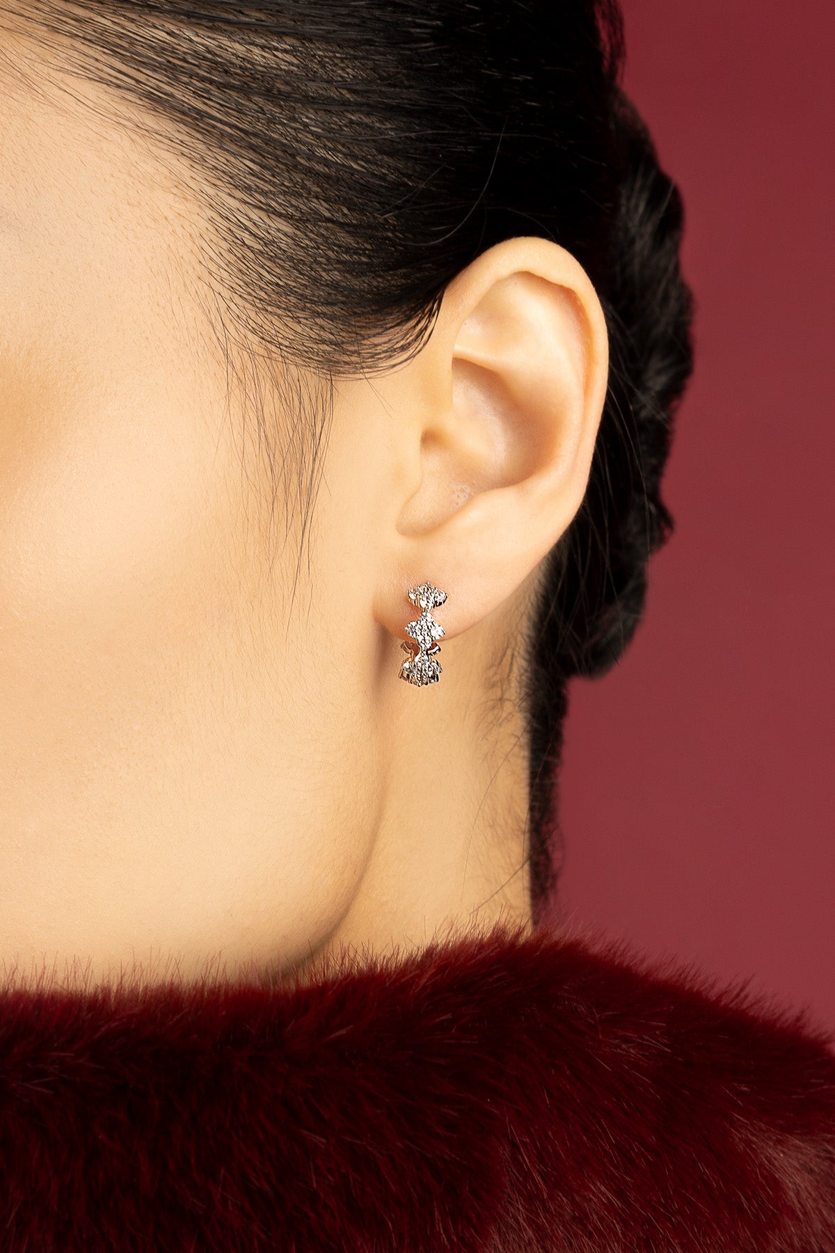 APM Monaco Lumière Éclat boucles d'oreilles créoles blanches zircon