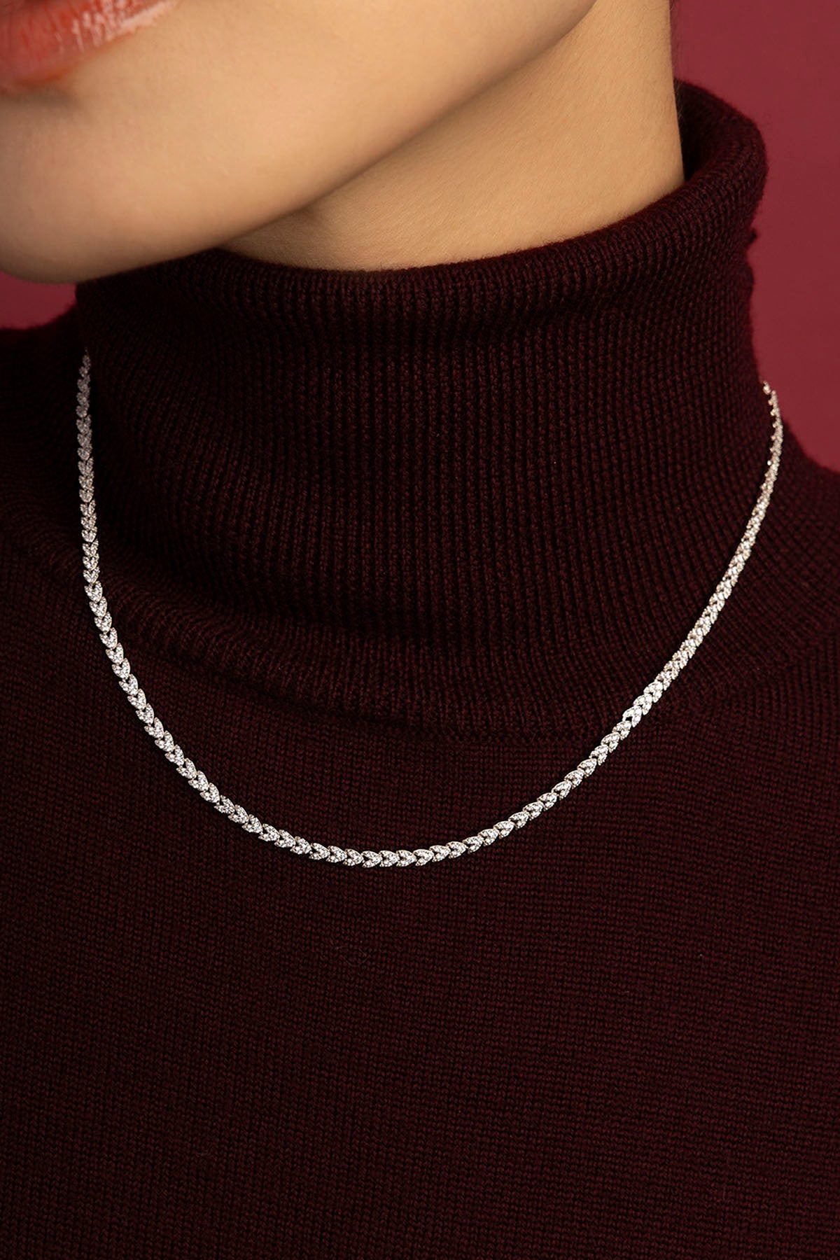 APM Monaco Automne Couture Collier zircon blanc taille M