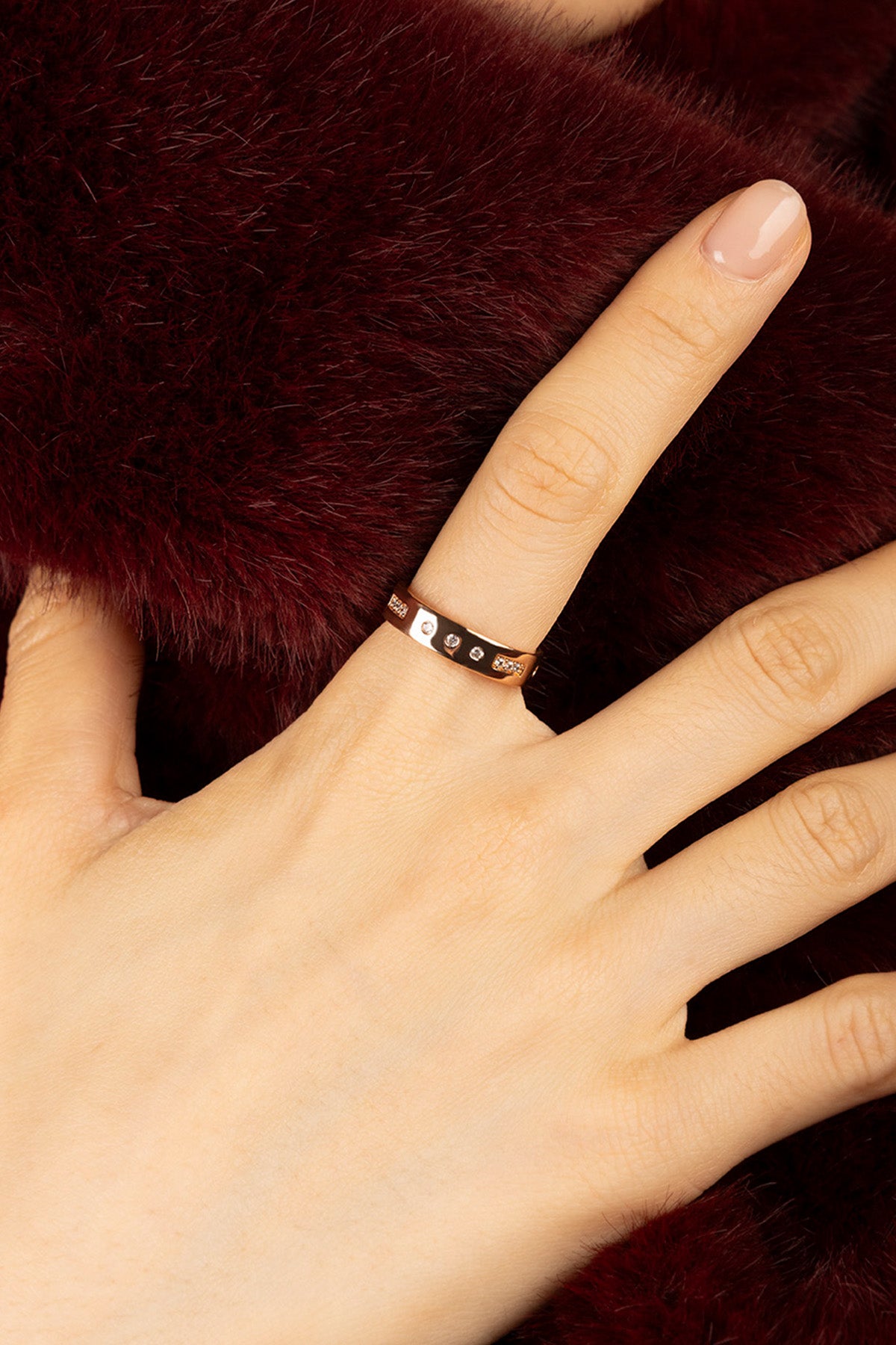 APM Monaco Morse Code LOVE bague rose gold zircones