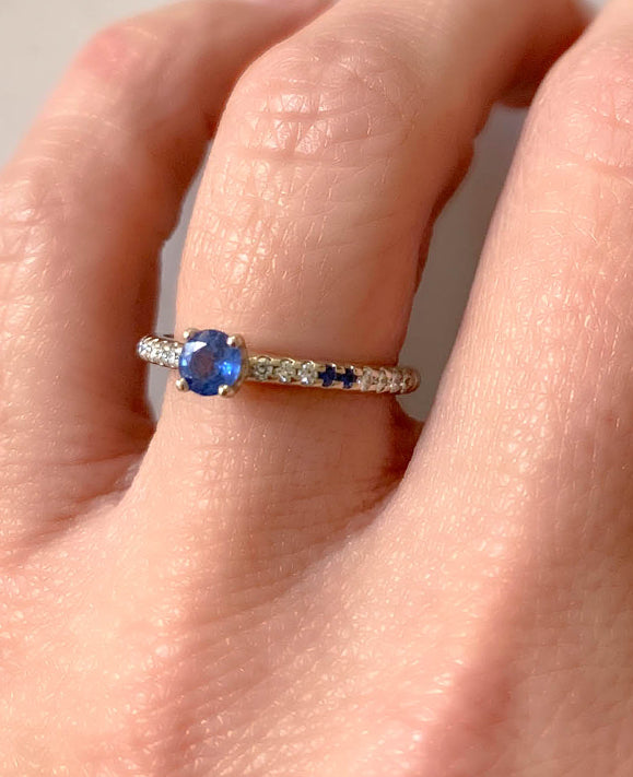 Aimée Aimer Spicy Love bague or blanc saphir taille 52