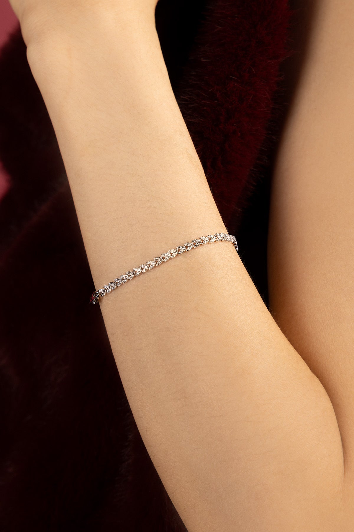 APM Monaco Automne Couture Bracelet blanc M 18 cm pavé