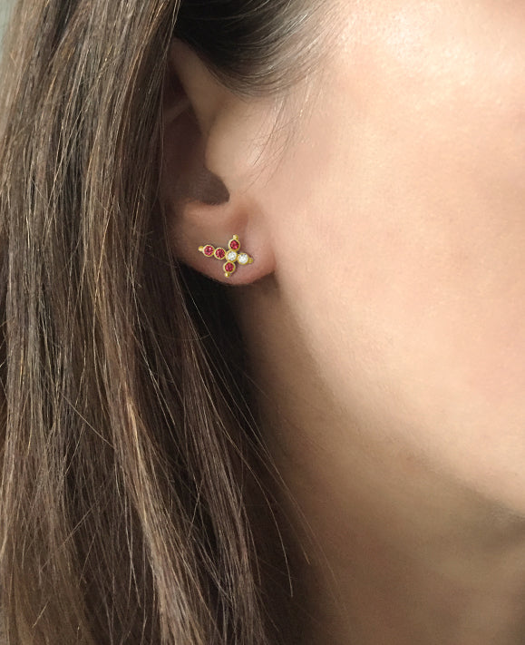 Aimée Aimer Petit AA boucle oreille or diamants rubis unité paire