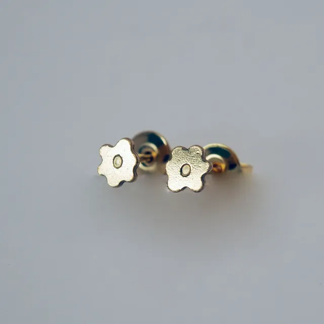 Adorabili Marguerites boucles d'oreilles fleur or fin