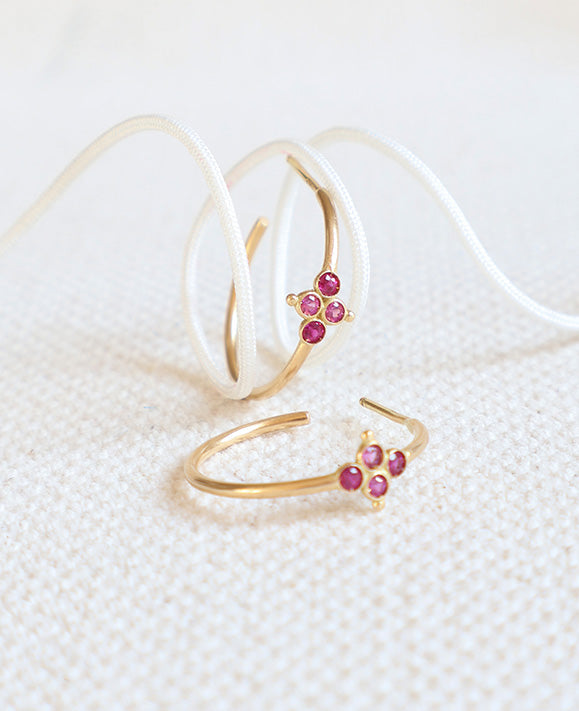 Aimée Aimer Delta créole or jaune saphirs roses rubis unité