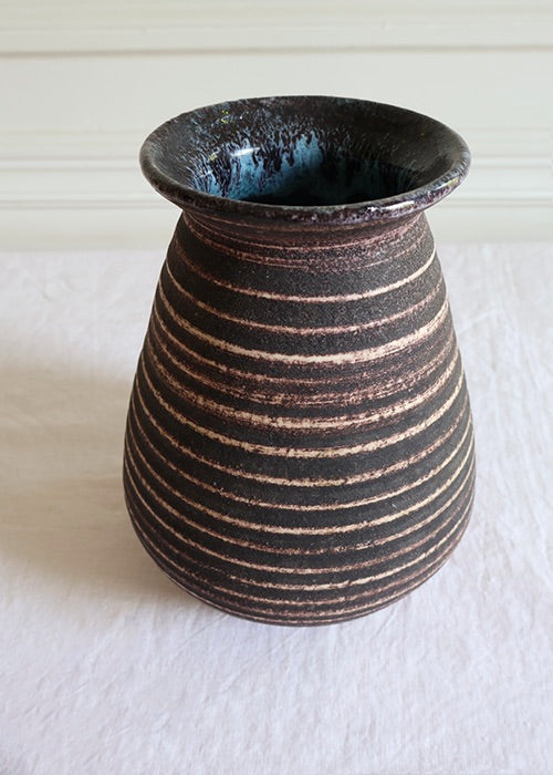 Aimée Aimer Vase Accolay bandes blanches noires céramique 21cm