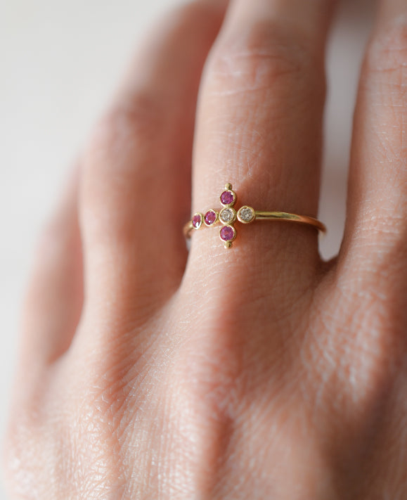 Aimée Aimer Petit AA bague or jaune saphirs diamants t52