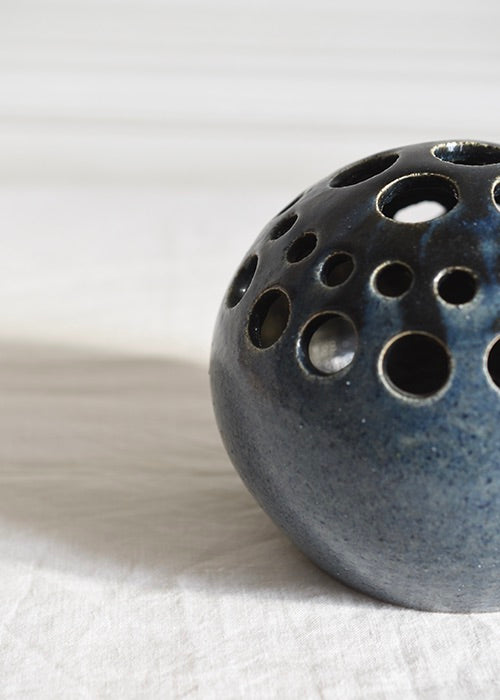 Aimée Aimer Vases Pique-Fleurs Oursin Accolay vase bleu 14 cm