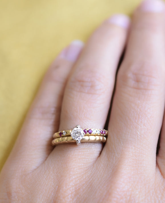 Aimée Aimer Nous n°4 bague or jaune rubis diamants taille 52
