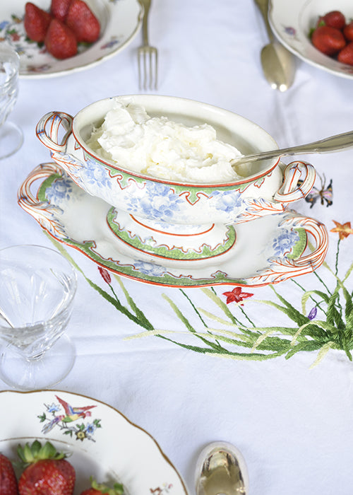 Aimée Aimer Saucière Pompon Creil & Montereau faïence pièce unique