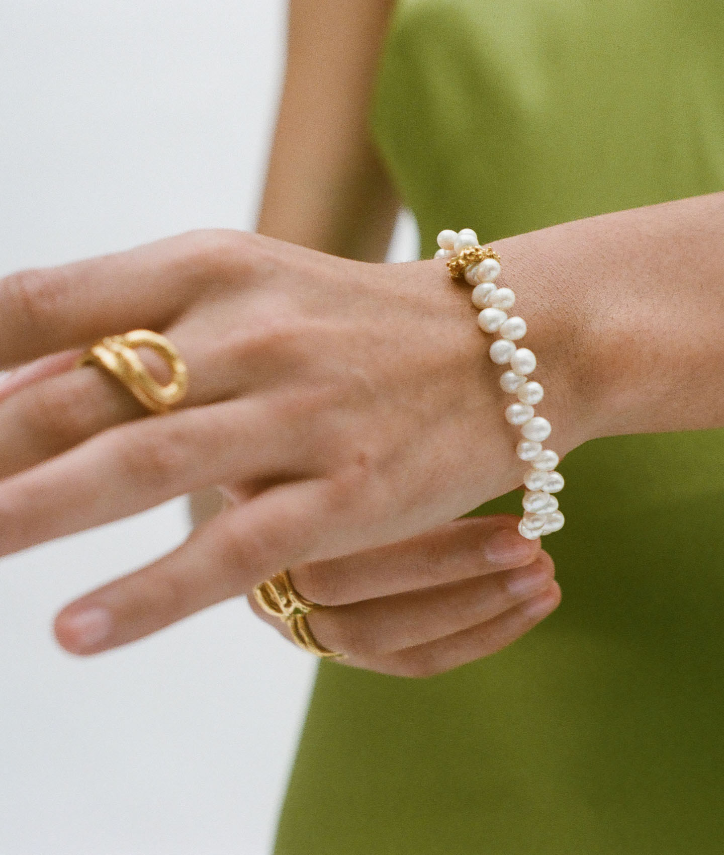 Alighieri Calliope bracelet perle plaqué or 24 carats