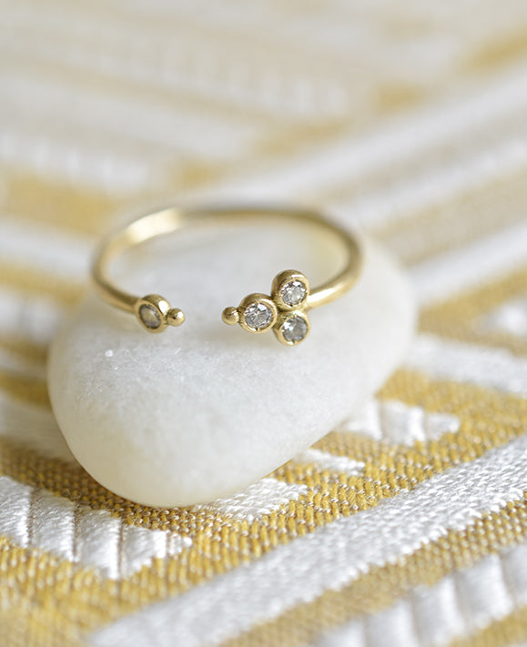 Aimée Aimer Delta Open bague or jaune diamants taille 50 0,12 ct