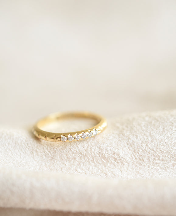 Aimée Aimer Lignes F. bague or jaune diamants taille 52