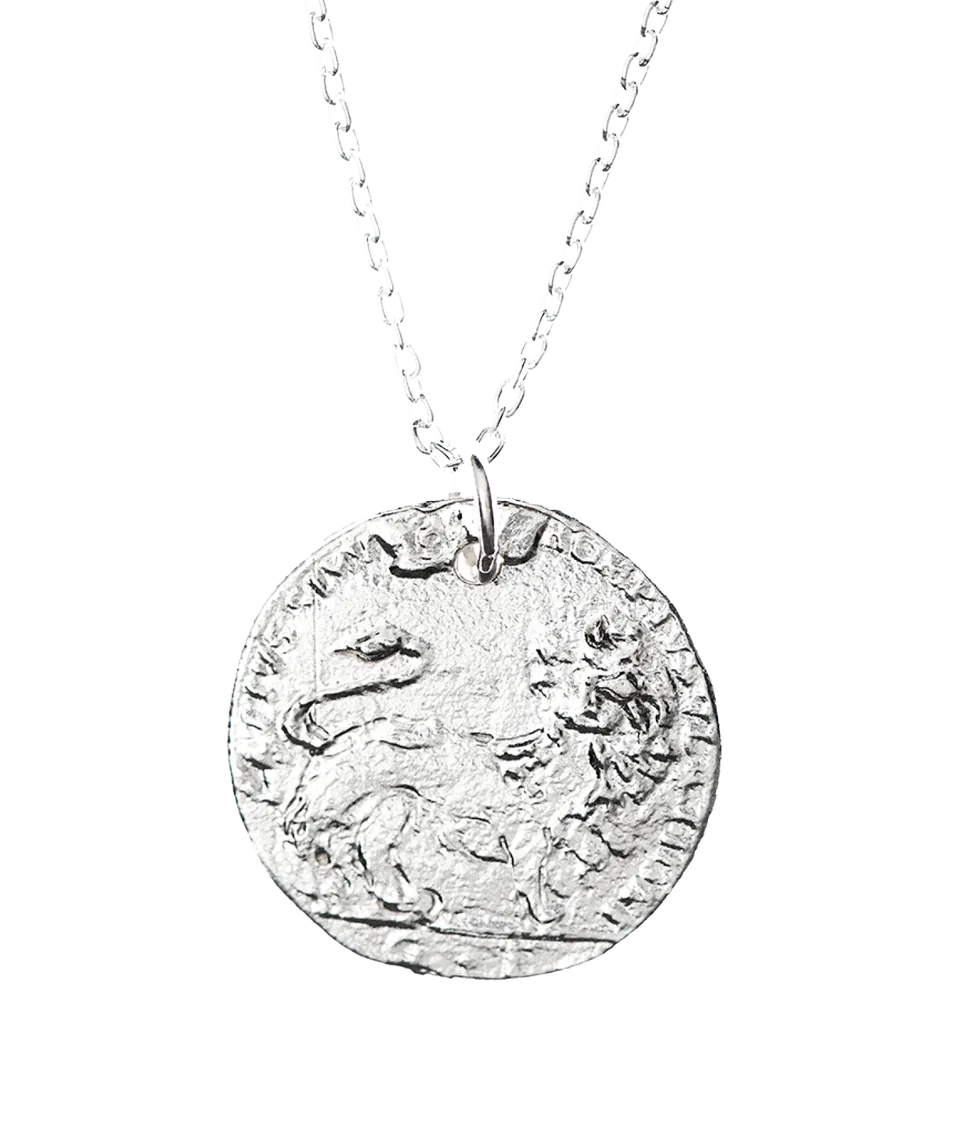 Alighieri Snow Lion Medallion collier argent pièce lion