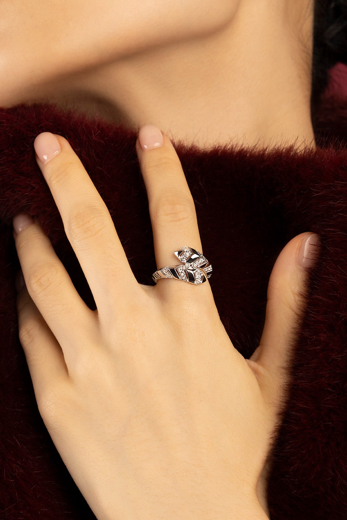 APM Monaco Festival Kâa Bague blanche 52 zircon large