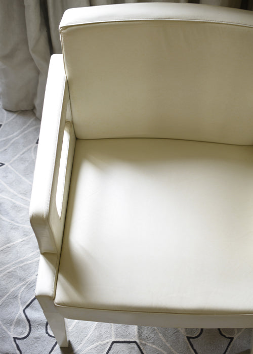 Aimée Aimer Objets Fauteuils Daytona Gagnère cuir paire