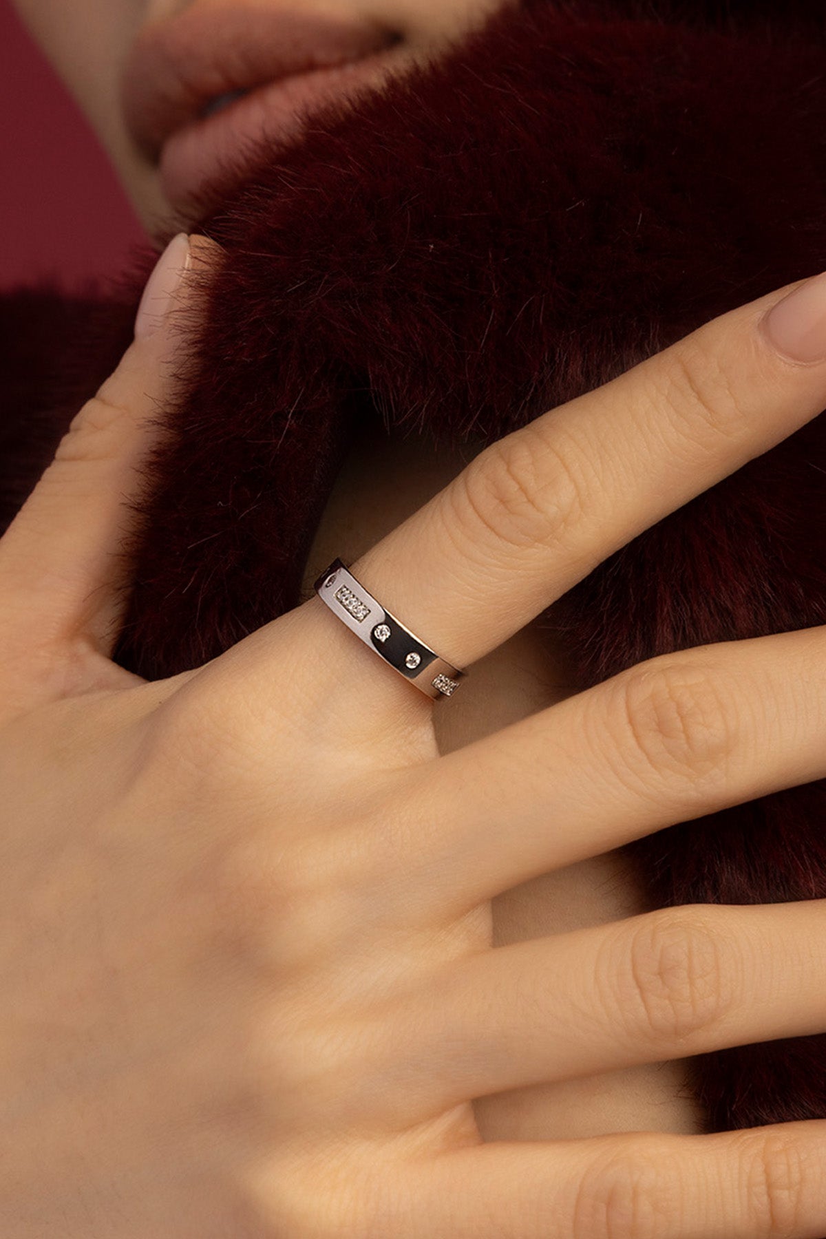 APM Monaco Morse Code LOVE Bague blanche rhodiée