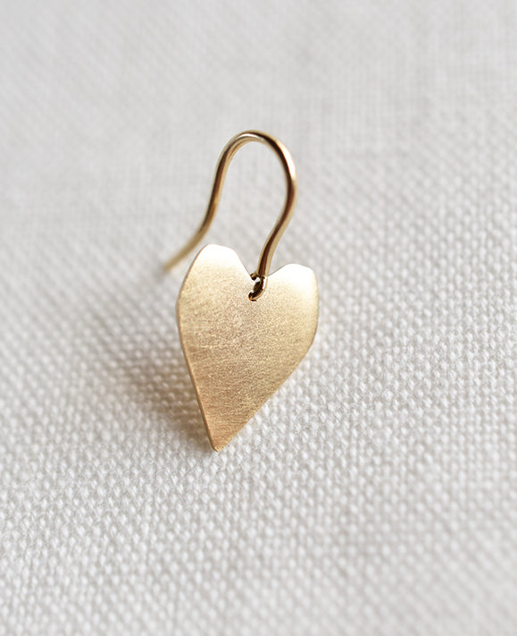 Aimée Aimer Émotion boucle d'oreille or jaune cœur paire