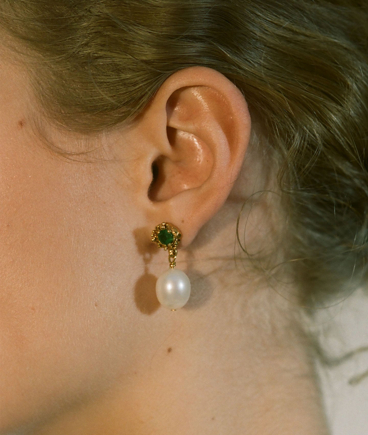 Alighieri Emerald Spark boucles d'oreilles émeraude perle