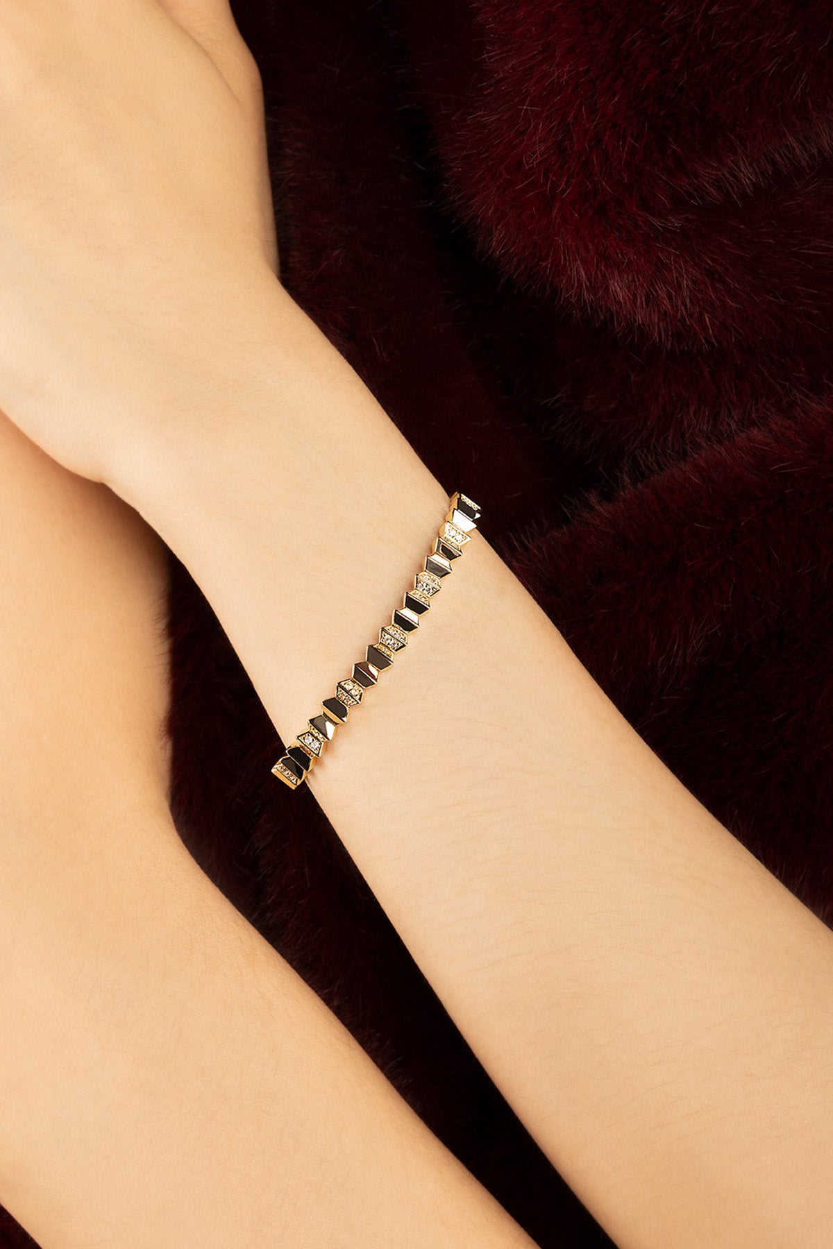 APM Monaco Yacht Club Up and Down Bracelet vague doré S