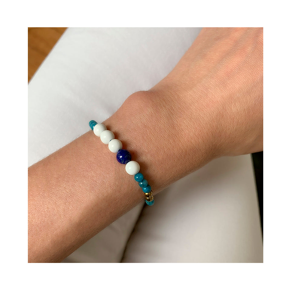 Aimée Aimer Bel Aloha Bracelet perlé or agate blanche unique