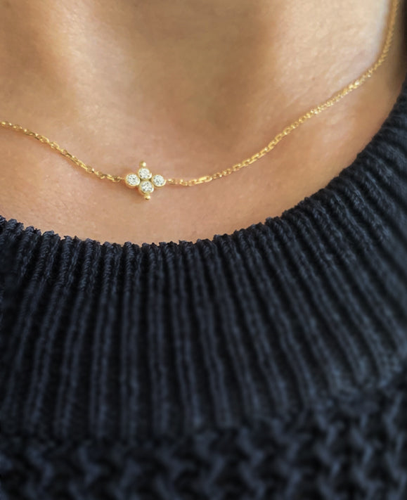 Aimée Aimer Delta collier or jaune 4 diamants