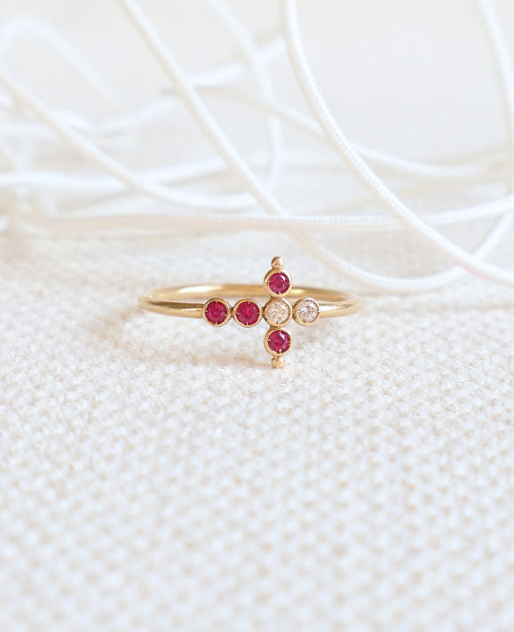 Aimée Aimer Petit AA bague rubis diamants or jaune 54