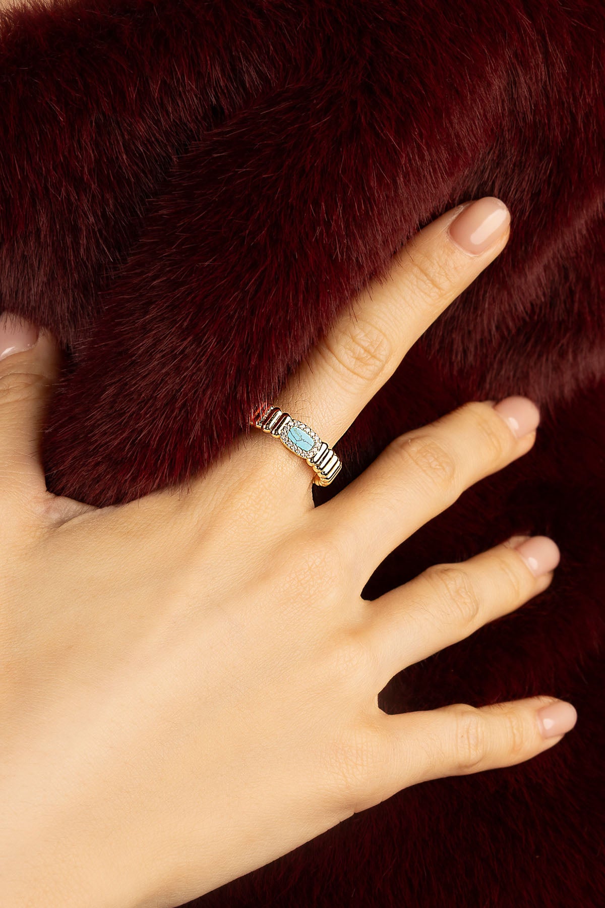 APM Monaco Méditerranée Les Calanques bague turquoise dorée 52