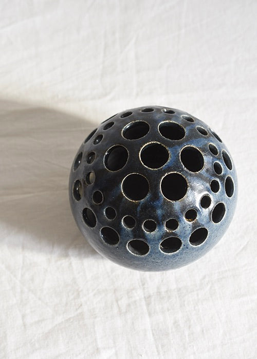 Aimée Aimer Vases Pique-Fleurs Oursin Accolay vase bleu 14 cm