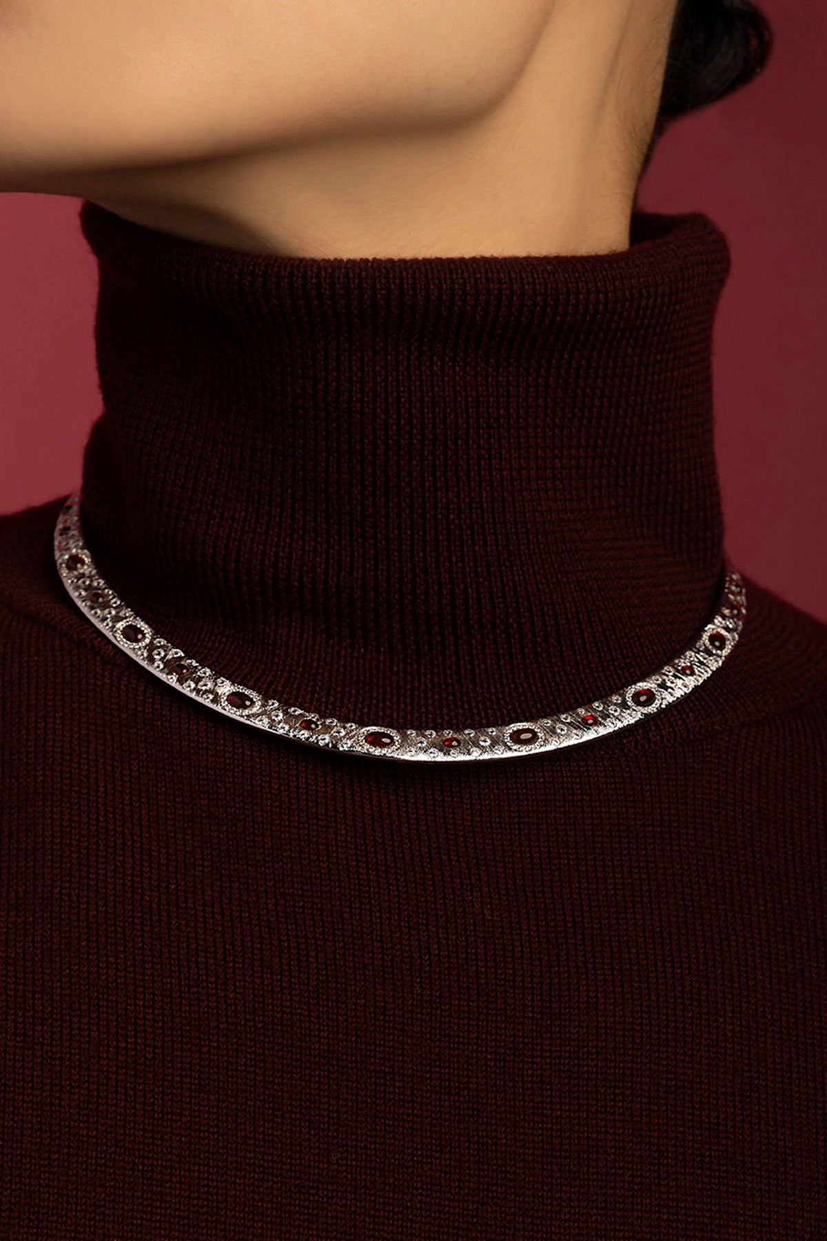 APM Monaco Automne Les Cabochons collier choker bordeaux