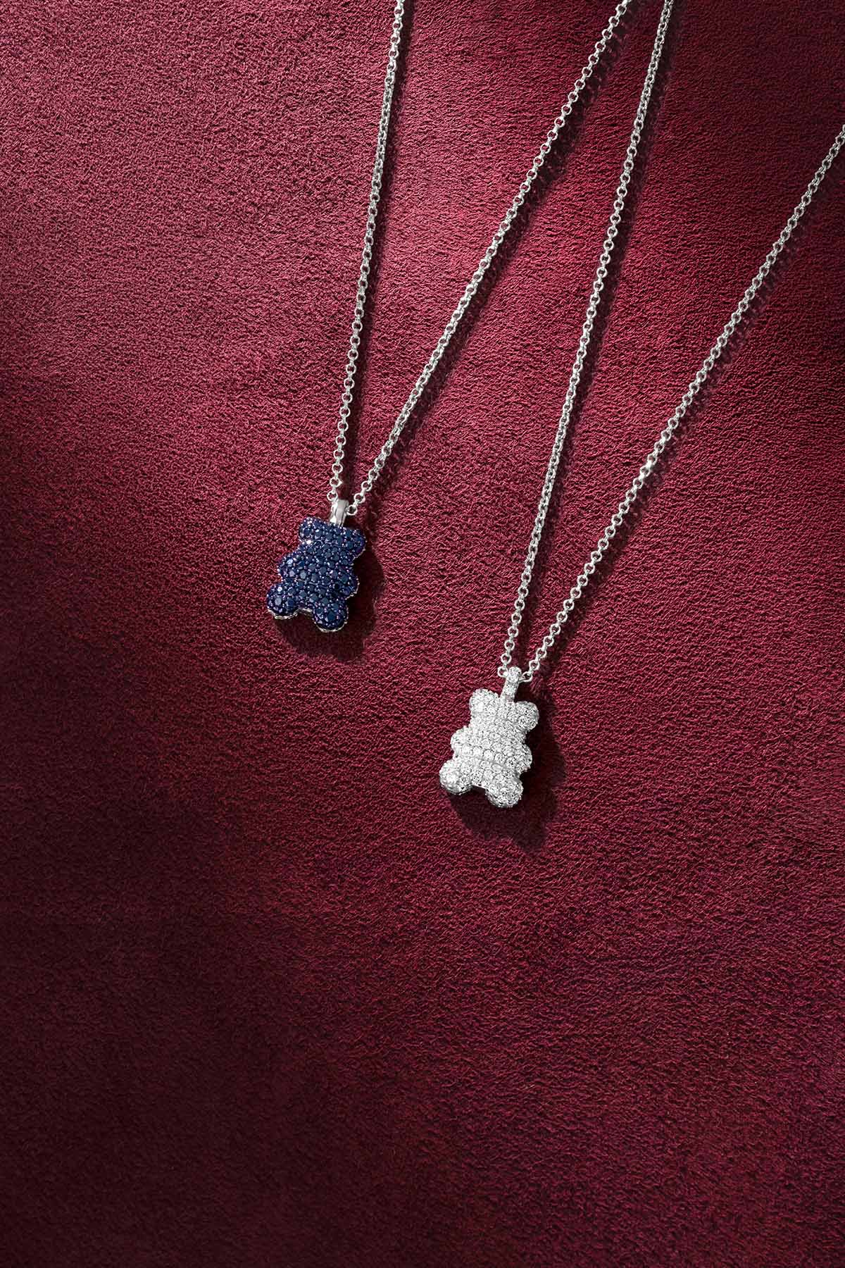 APM Monaco Yummy BABA collier pendentif ajustable blanc bleu