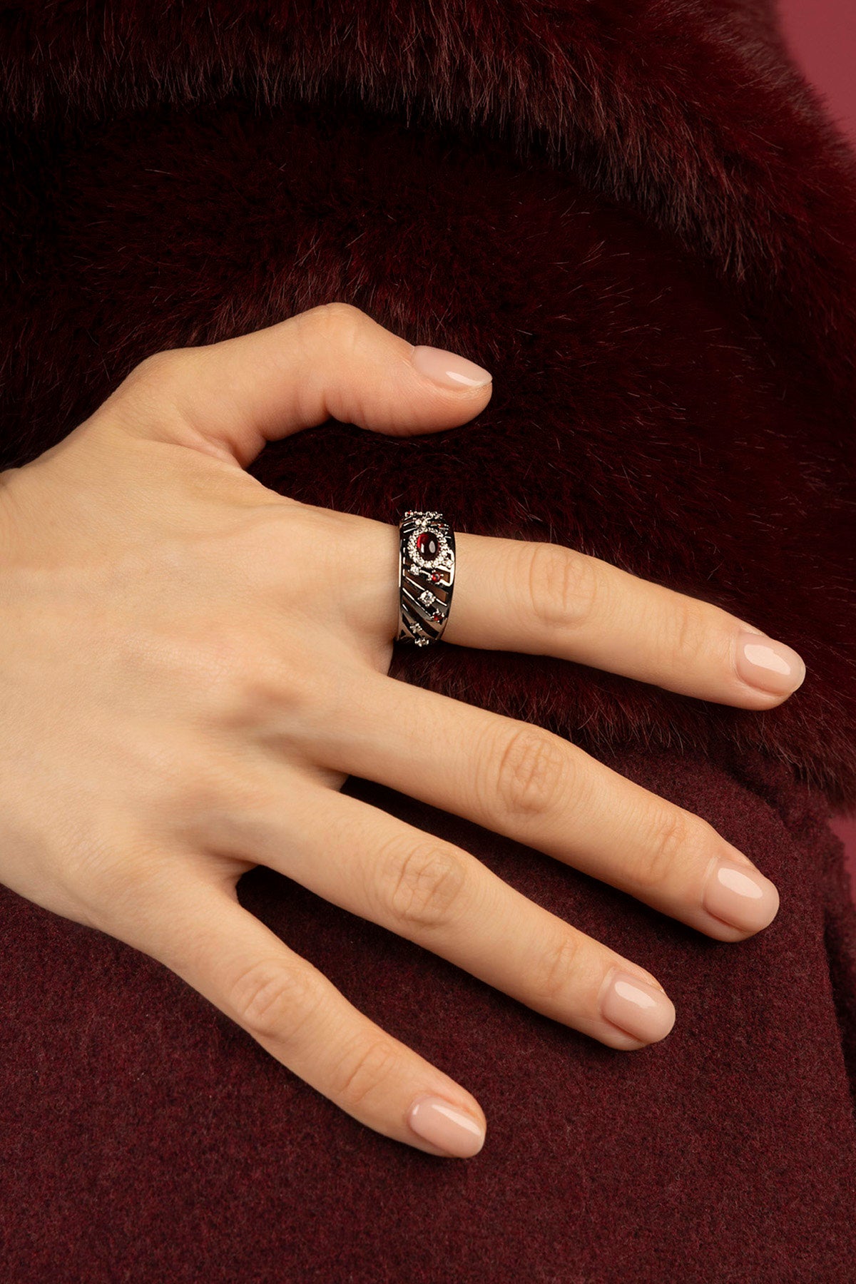 APM Monaco Automne Les Éventails bague éventail grise bordeaux taille 52