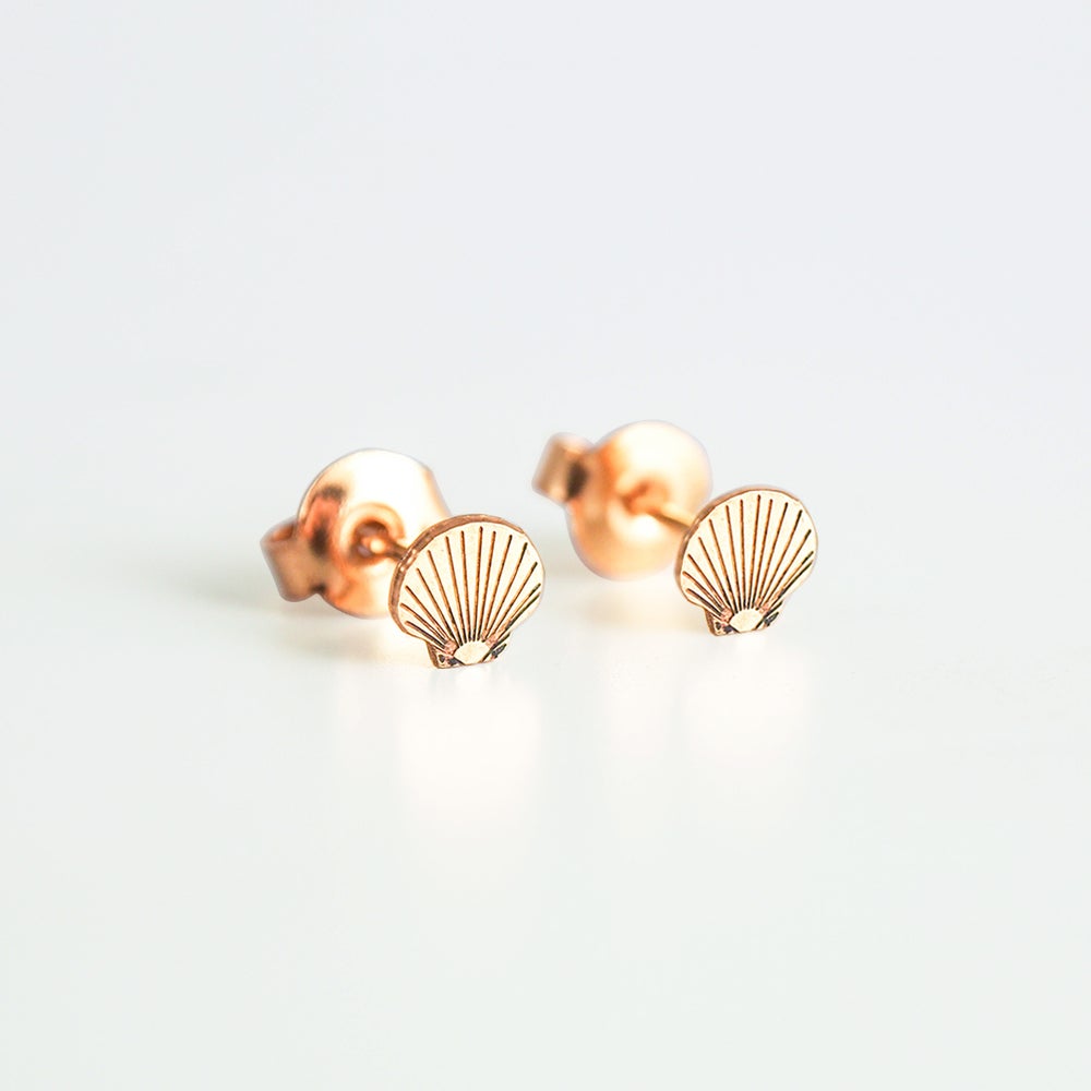 Adorabili Coquillage boucles d'oreilles plaqué or 1 micron