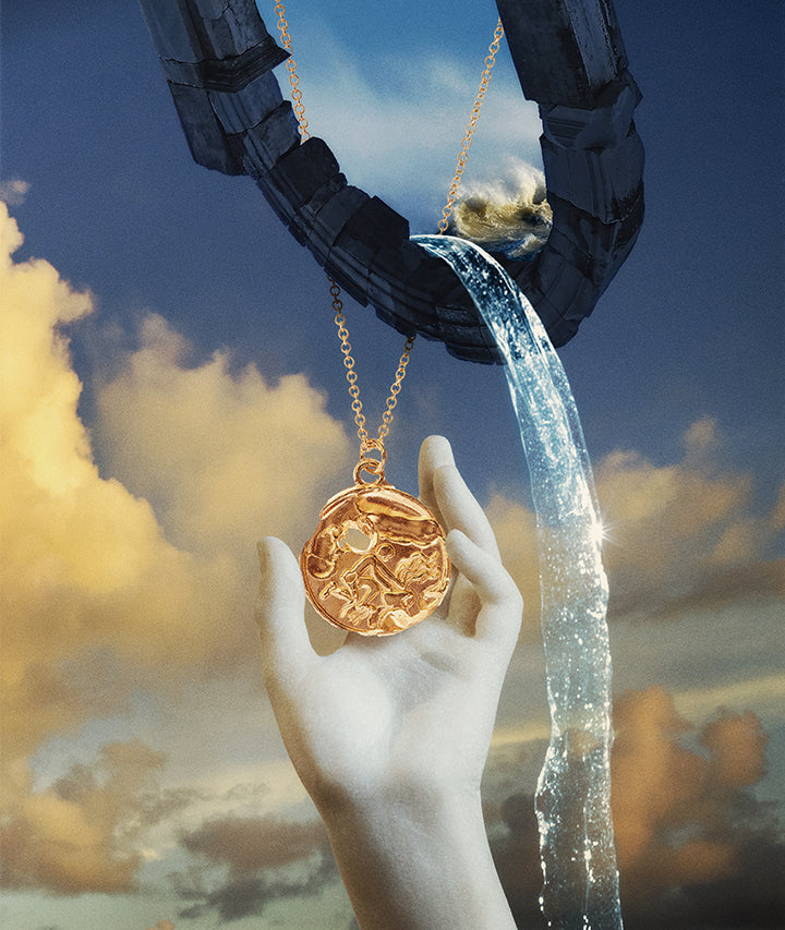 Alighieri Aquarius Medallion collier zodiaque plaqué or